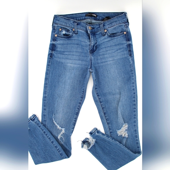 Two Junior/Womens Jeans Blue (Sz 3/26) - Picture 2 of 7